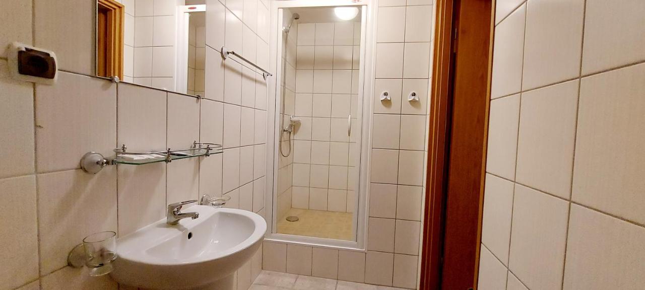Motel Panorama Korczowa Bagian luar foto